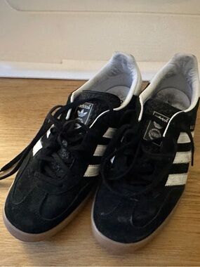 Adidas Gazelle Black Suede White Stripe Gum Sole Women 8 Men 7 EU 40